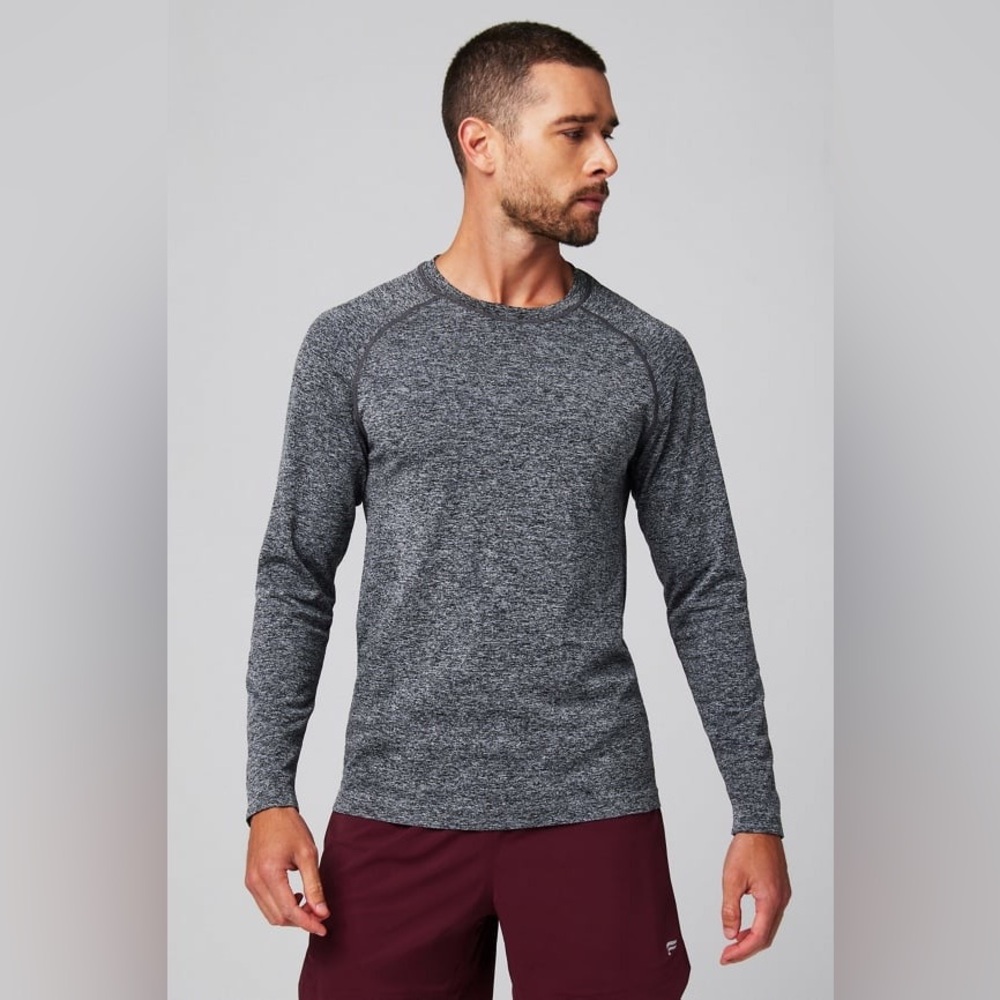 Fabletics Men’s The Training Long Sleeve in Heathered Grey, size XL